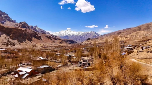 Skitmang Village