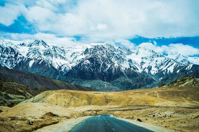 Upshi Village