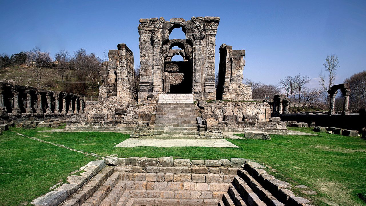 martand-sun-temple-anantnag-jammu-&-kashmir